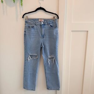 Wrangler High Rise True Straight Crop Distressed Light Wash Women's Denim Size 8